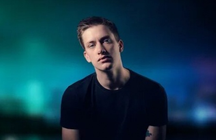 Daniel Sloss: SOCIO кадры